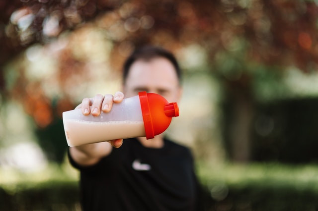 Protein shaker bottle